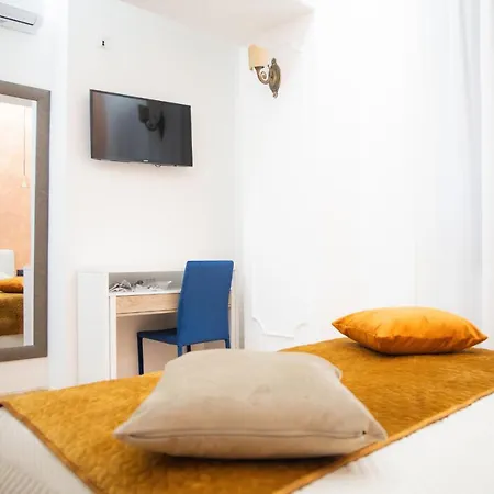 El Diez بيت ضيافة نابولي