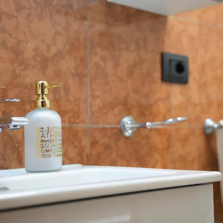 بيت ضيافة El Diez نابولي