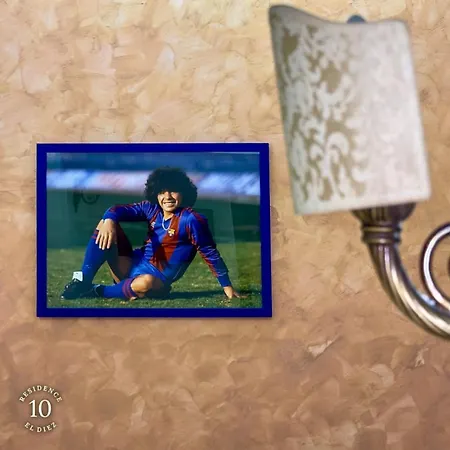 El Diez نابولي