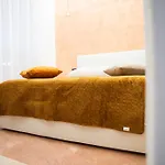 Konukevi El Diez Napoli