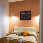 El Diez Konukevi Napoli