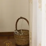 El Diez Konukevi