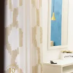 El Diez Konukevi 4*